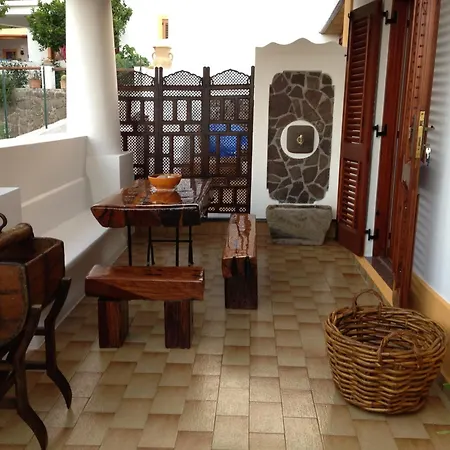 Da Luca Bed and breakfast Panarea