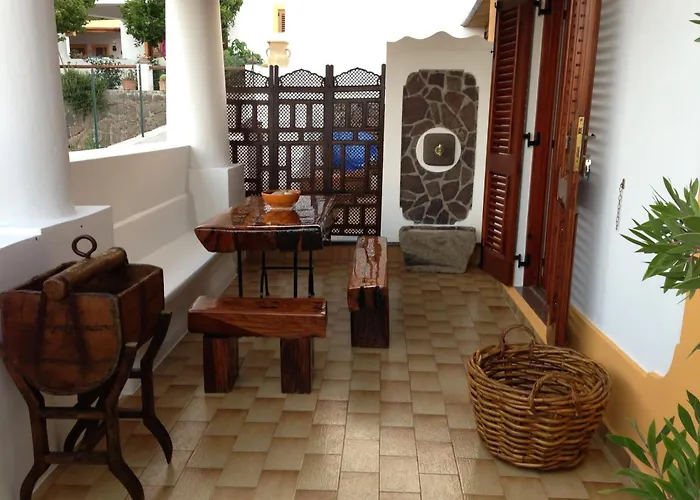 Da Luca Bed & Breakfast Panarea